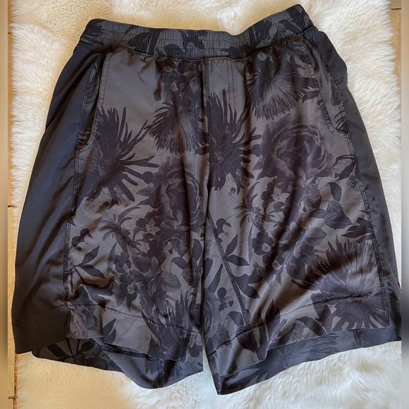 lululemon athletica Other - Mens Lululemon Balancer Pace Breaker Floral Limited Edition 10” Short